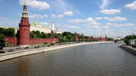 View-of-Moscow-Kremlin-on-a-sunny-day,-Russia---Moscow-architecture-and-landmark,-Moscow-cityscape