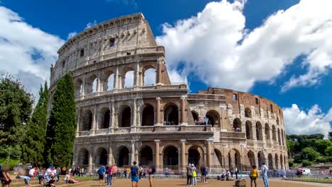 The-Colosseum-or-Coliseum-timelapse-hyperlapse,-also-known-as-the-Flavian-Amphitheatre-in-Rome,-Italy