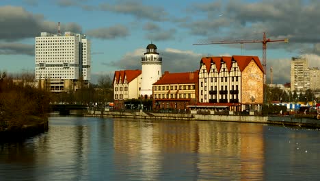 Das-Fischerdorf-in-Kaliningrad-im-Herbst