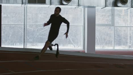 Runner-with-Prosthetic-Leg-Sprinting-on-Track