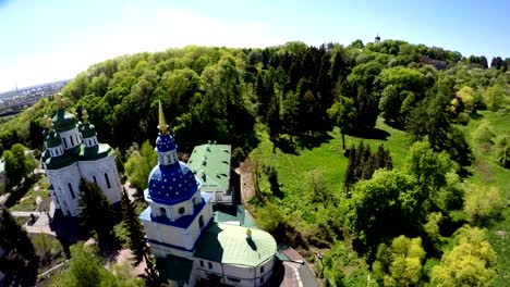 Aerial-view-the M.-M.-Hryshko-National-Botanical-Garden