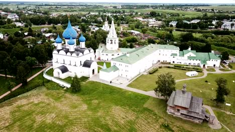 Cathedral-of-Nativity-of-Virgin-in-Suzdal-Kremlin