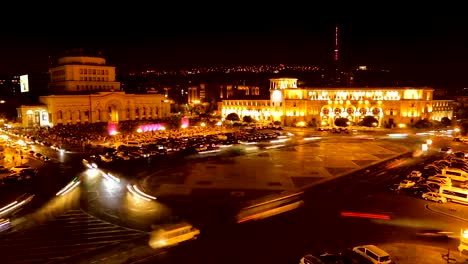 Plaza-de-la-República-con-la-fuente-musical-iluminada-y-Museo-de-la-historia,-timelapse