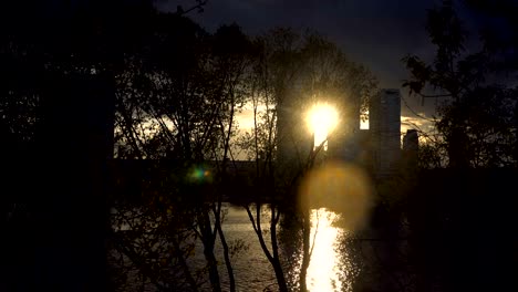 Sonnenuntergang.-Land-Stadt-Kiew