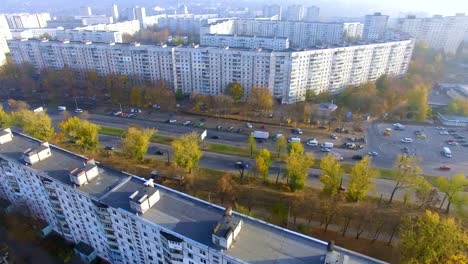 Herbst-Luftaufnahme-zum-Wohngebiet-in-Charkiw,-Ukraine