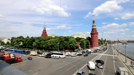 Vista-del-Kremlin-de-Moscú-en-un-día-soleado,-Rusia---Arquitectura-y-punto-de-referencia-de-Moscú,-paisaje-urbano-de-Moscú