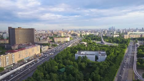 Rusia-verano-soleado-día-Moscú-paisaje-urbano-vdnh-parque-aéreo-panorama-4k