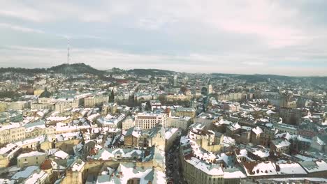 Calle-de-la-ciudad-de-antiguo-vuelo-movimientos-FullHD