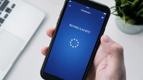 Compra-de-bitcoin-con-aplicación-para-smartphone