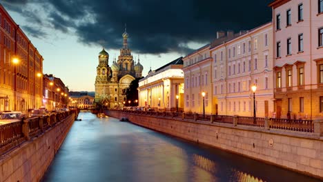 Lapso-de-tiempo-de-Rusia,-San-Petersburgo---iglesia-de-Salvador-sobre-la-sangre-derramada