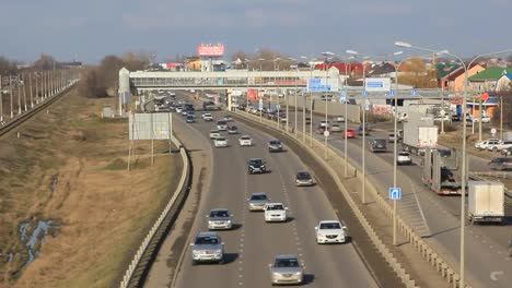 Autopista-de-Rostov-en-la-entrada-a-Krasnodar,-Rusia