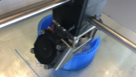 3-D-printing-Maschine-bei-der-Arbeit