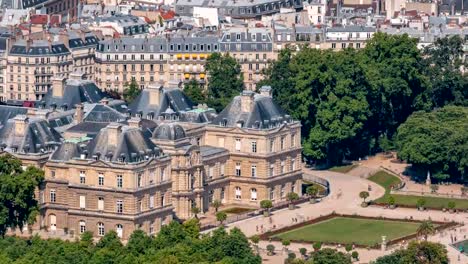 Draufsicht-auf-Paris-Skyline-von-Aussichtsplattform-des-Montparnasse-Turm-Zeitraffer.-Wahrzeichen-der-Europäische-Megapolis.-Paris,-Frankreich