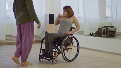 Skillful-Woman-Dancing-in-Wheelchair