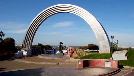 Friendship-Arch--Kiev-Ukraine