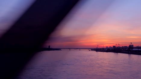 landscape-at-sunset-with-views-of-the-river