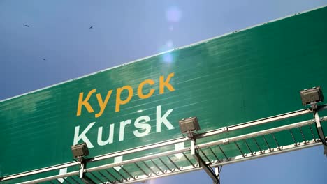 Kursk-de-aterrizaje-de-avión