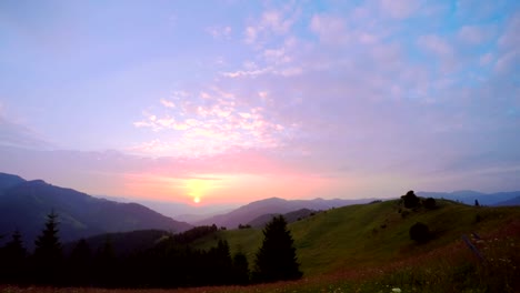 Sunrise-over-the-Mountains.