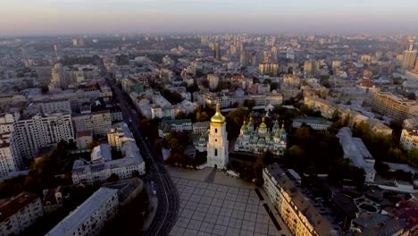 Catedral-ortodoxa-aérea-en-Kiev.-Catedral-de-Sophia-de-Kiev.-Ucrania