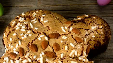 Panorámica-de-Colomba-di-Pasqua,-Paloma-de-Pascua---italiano-tradicional-torta-de-Pascua