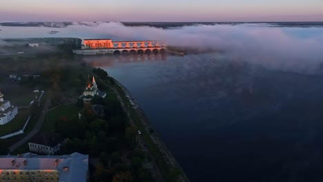 Sunrise-view-of-dam-at-Volga-river-near-the-town-of-Uglich,-Russia