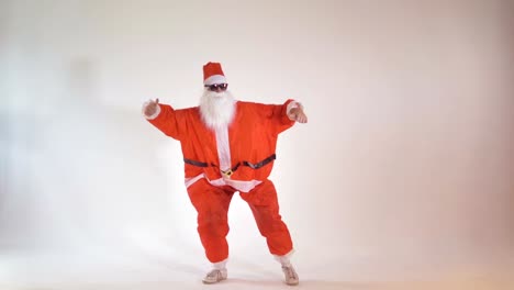 Funny-thin-Santa-Claus-getting-strong.-4K.