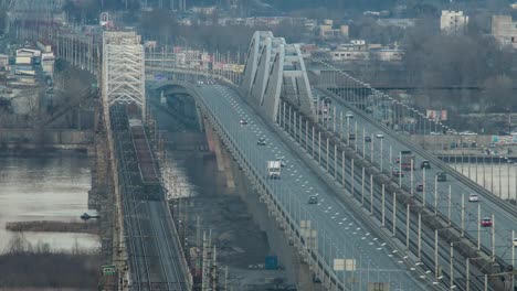 Evening-Traffic-in-Kiev-City-Bridge