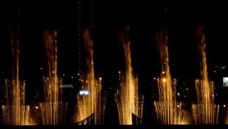 Amazing-dancing-fountains-and-water-splashes-at-night-in-the-city---the-lights,-colors-and-music-night-show