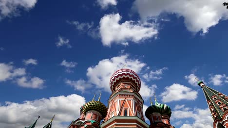 Saint-Basil-cathedral-(-Temple-of-Basil-the-Blessed),-Red-Square,-Moscow,-Russia