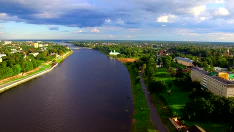 Vista-aérea-en-el-casco-antiguo-de-Pskov