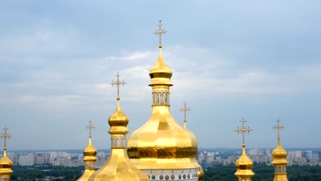 Goldene-Kuppeln-von-Kathedralen-und-Kirchen.