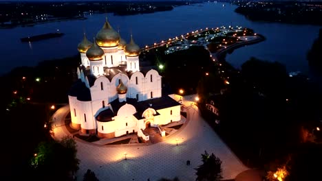 Night-view--of-Assumption-Cathedral