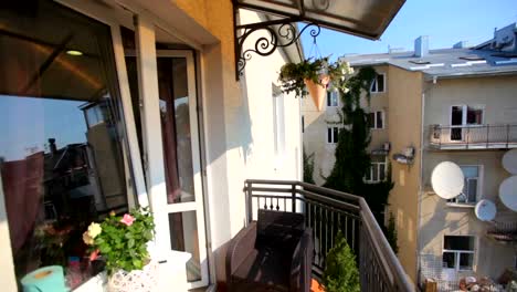 View-from-the-balcony-to-the-inner-courtyard