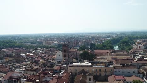 Aero-shooting,-an-old-Italian-city