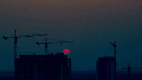 The-sunset-above-the-city.-time-lapse