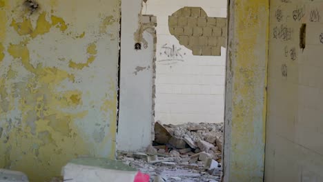 Stone-rubbles-on-the-floor-of-a-ruined-house