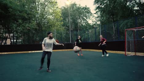 Partido-de-fútbol-de-mujer.-Las-mujeres-juegan-fútbol.-Equipo-de-fútbol-femenino