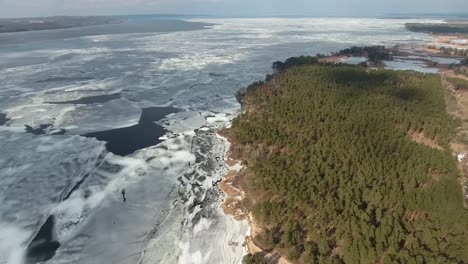 Aerial-photography-of-the-Dnieper-River-from-a-bird's-eye-view.