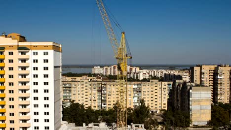 Time-Lapse-Construction-Crane