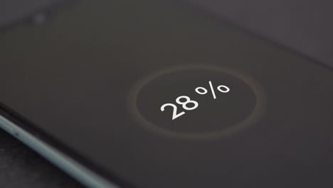 Smartphone-Fast-Charging-Battery-Level.-Close-Up