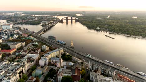 Green-and-beautiful-center-of-Kiev,-Ukraine