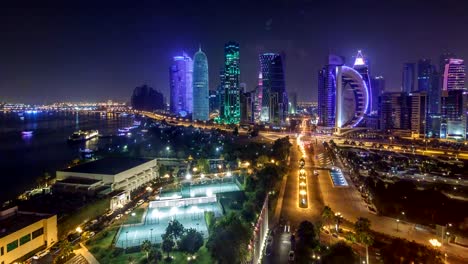 El-horizonte-de-la-zona-de-West-Bay-desde-la-parte-superior-en-timelapse-de-Doha,-Qatar