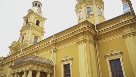 Los-Santos-Catedral-de-Pedro-y-Pablo-en-San-Petersburgo.