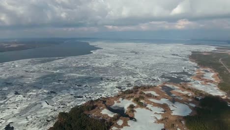 Aerial-photography-of-the-Dnieper-River-from-a-bird's-eye-view.