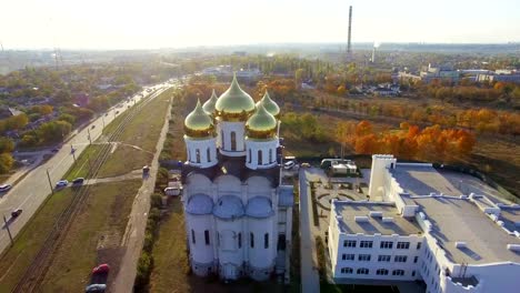 Aerial-view-to-Orthodox-church-in-Kharkiv,-Ukraine