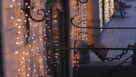 entrance-to-the-restaurant.-decorated-with-garlands.-holiday-travel