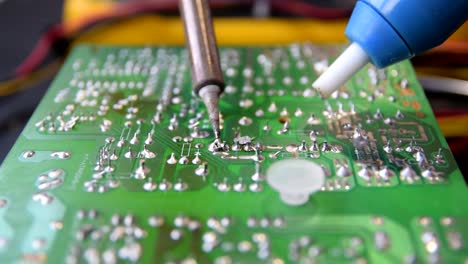 Repair-electronic-boards.