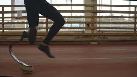 Athlete-with-Prosthetic-Leg-Training