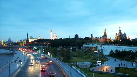 Panoramic-view-of-Moscow-landmark-during-sunset-from-Zaryadye-Park