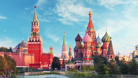 Moscow,-Russia---Red-square-view-of-St.-Basil's-Cathedral-at-day,-Time-lapse